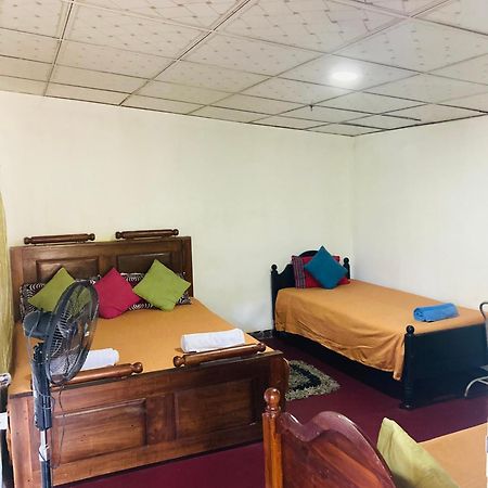 Malee Homestay Polonnaruwa Exterior foto