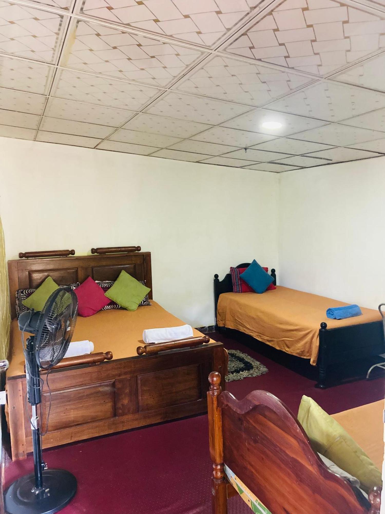 Malee Homestay Polonnaruwa Exterior foto